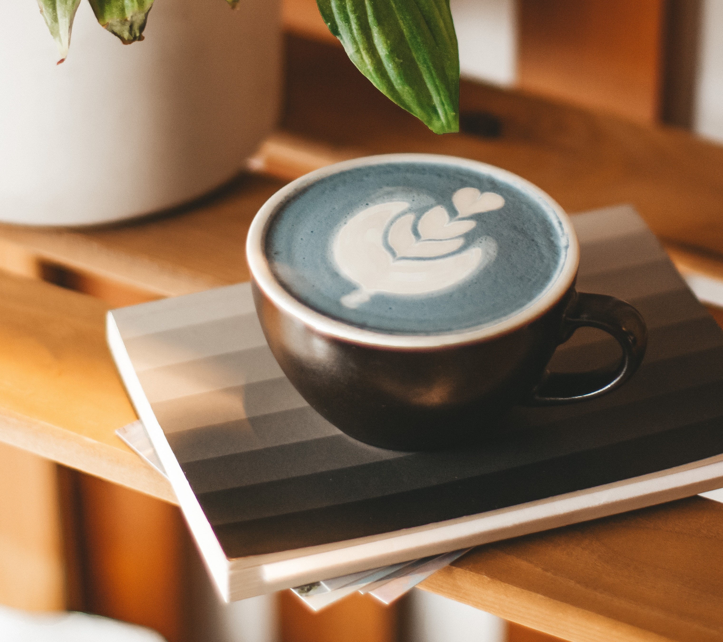 Bluebeary latte